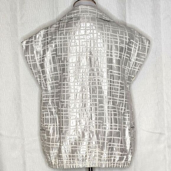 Lerario Beatriz Silver Metallic & White Capped Sleeve Abstract Print Vest Blouse - Picture 2 of 12